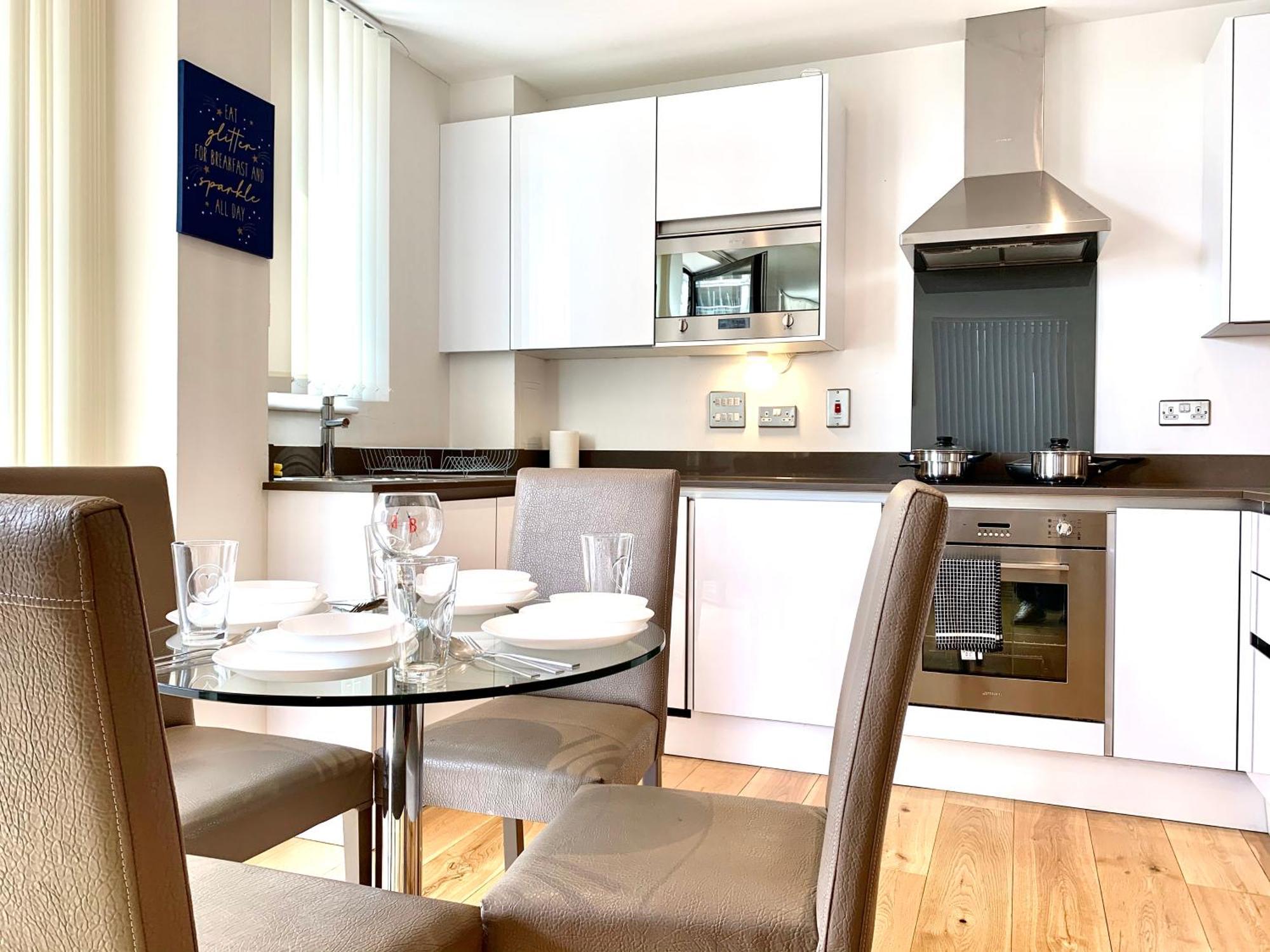 Modern London Excel 2 Bedrooms 2 Bathrooms, Parking, Kitchen, Lounge, Balcony Apartment Dış mekan fotoğraf